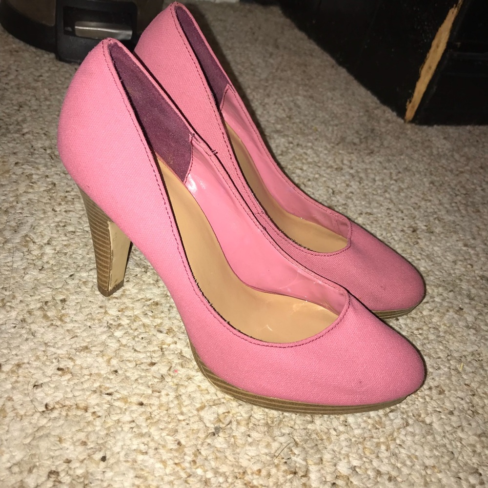 Heels - Picture 2 of 2